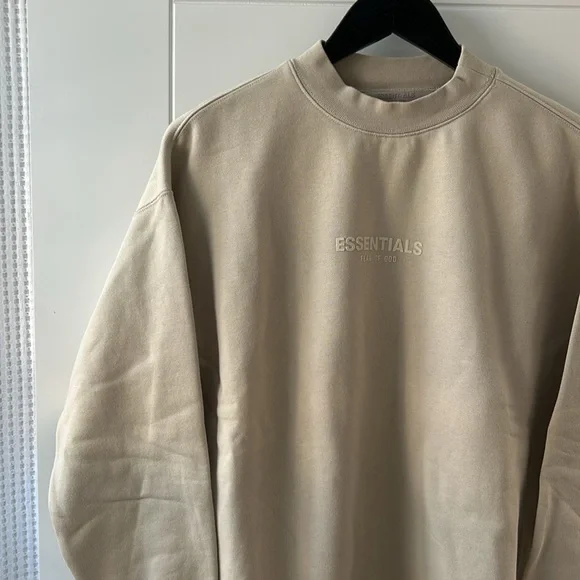 Essentials Sweater - Picture 5 of 9